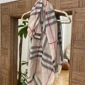 Giant Check Gauze Burberry Scarf (light material)